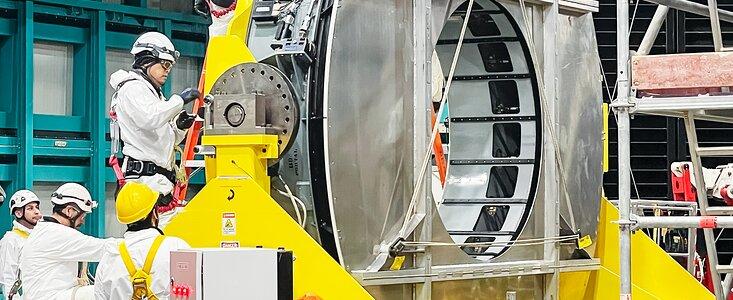 Preparación del espejo secundario para su instalación